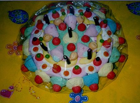 Gâteau d'anniversaire en bonbons